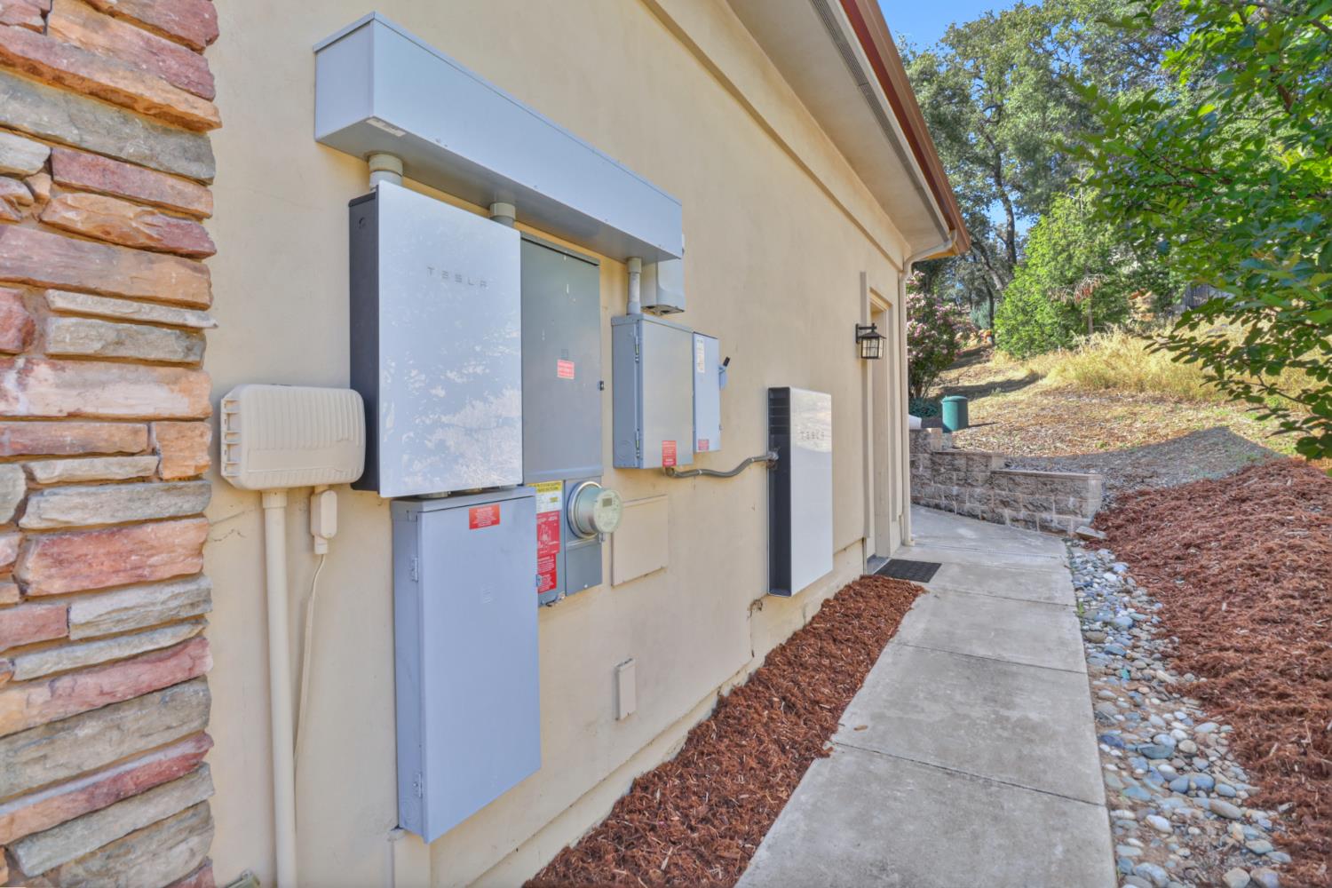 9537 Upper Valley Road Auburn, CA 95602 - Photo 5 of 61