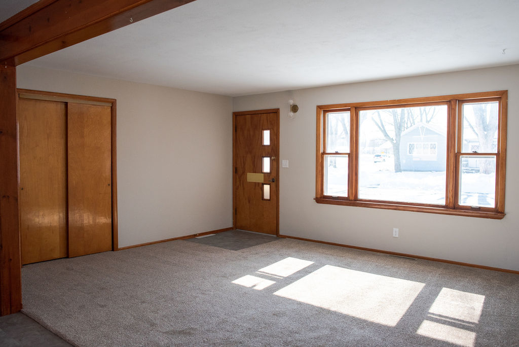 425 West Donald Street Kankakee, IL 60901 - Photo 6 of 14 an empty room with windows