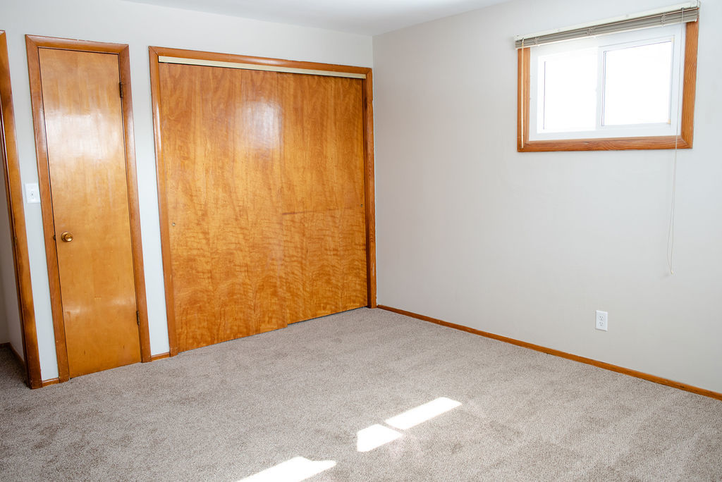 425 West Donald Street Kankakee, IL 60901 - Photo 10 of 14 an empty room with windows