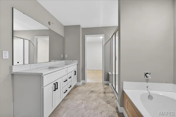$550,000 | 1219 Ole Town Bridge Drive, O'Fallon, IL 62269