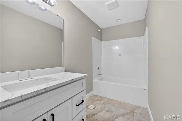 $550,000 | 1219 Ole Town Bridge Drive, O'Fallon, IL 62269