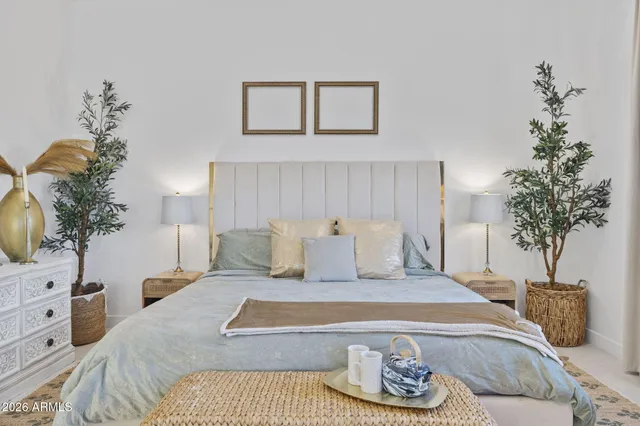 $899,000 | 25937 Ravina Lane, Morristown, AZ 85342