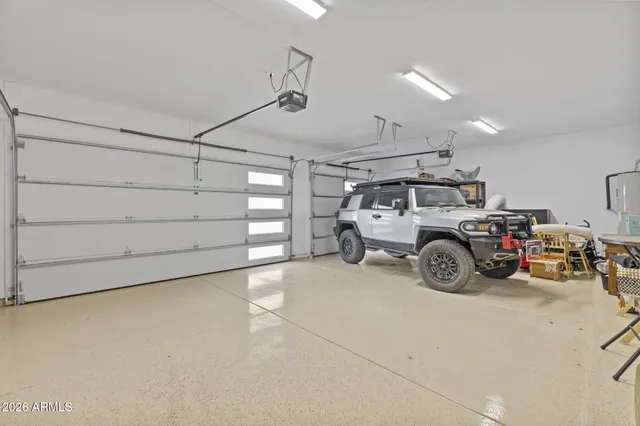 $899,000 | 25937 Ravina Lane, Morristown, AZ 85342