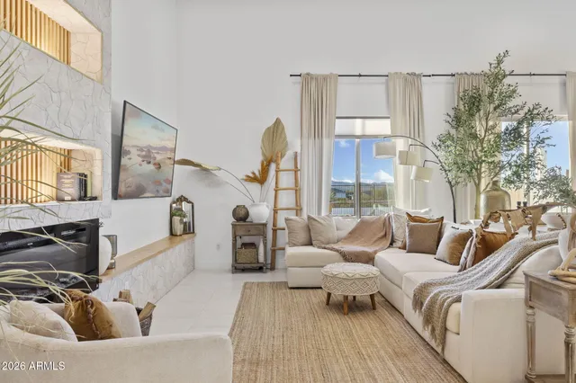 $899,000 | 25937 Ravina Lane, Morristown, AZ 85342