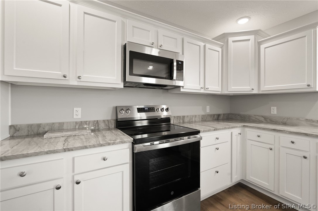 2077 North Shea Road Lexington, IN 47138 - Photo 21 of 35 Kitchen
