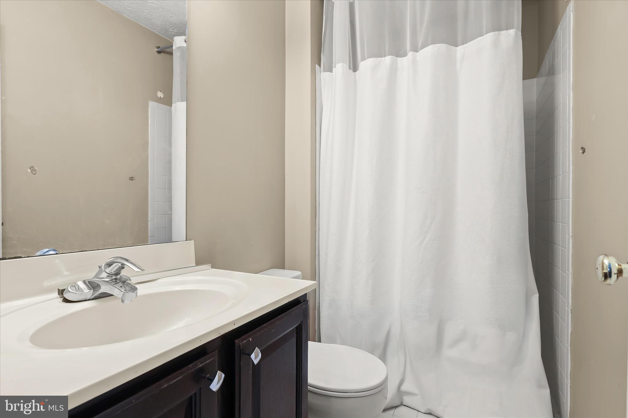 716 Streamside Drive Bowie, MD 20721 - Photo 15 of 28 Primary Bath