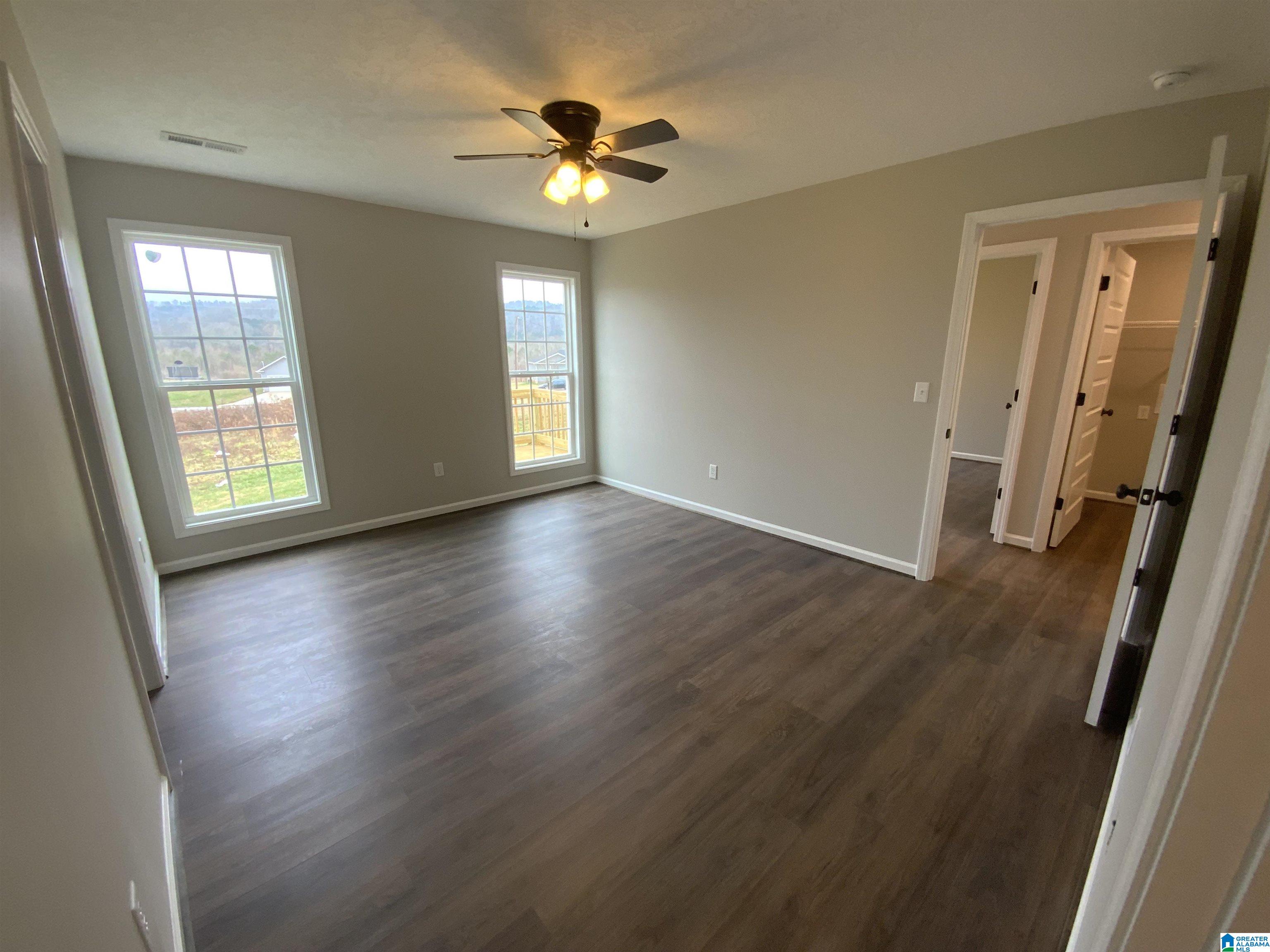 281 Falcon Crest Anniston, AL 36207 - Photo 5 of 17