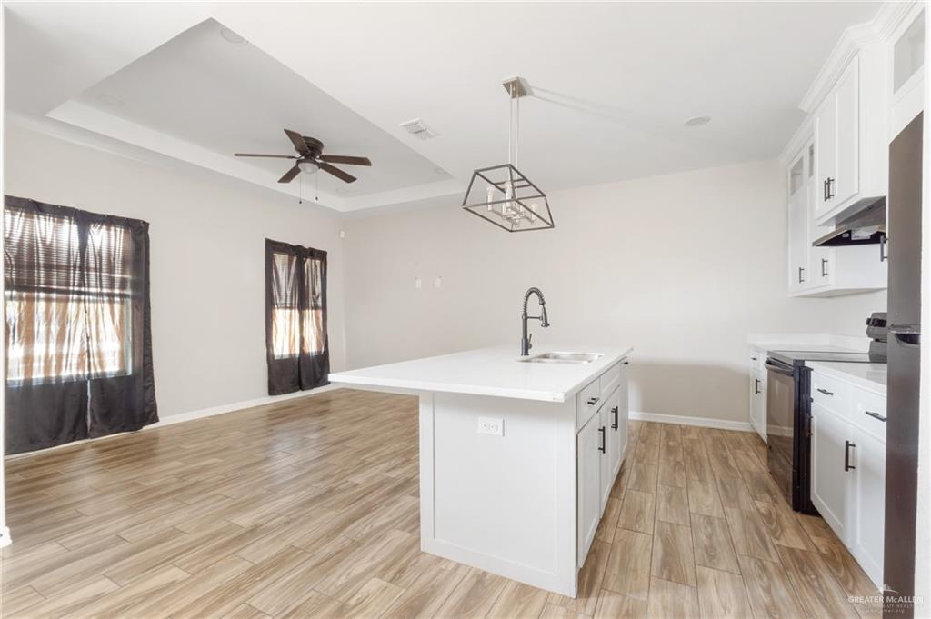 437 5th Street La Joya, TX 78560 - Photo 3 of 9 a very nice looking room with a large window