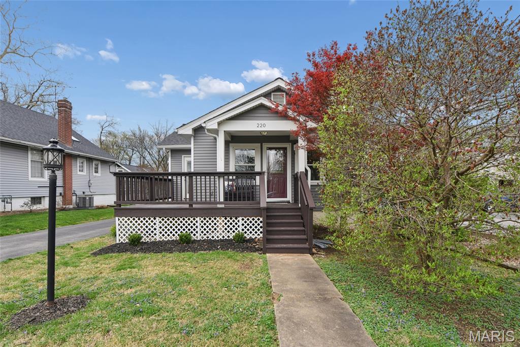 220 Chestnut Avenue Webster Groves, MO 63119 - Photo 2 of 33