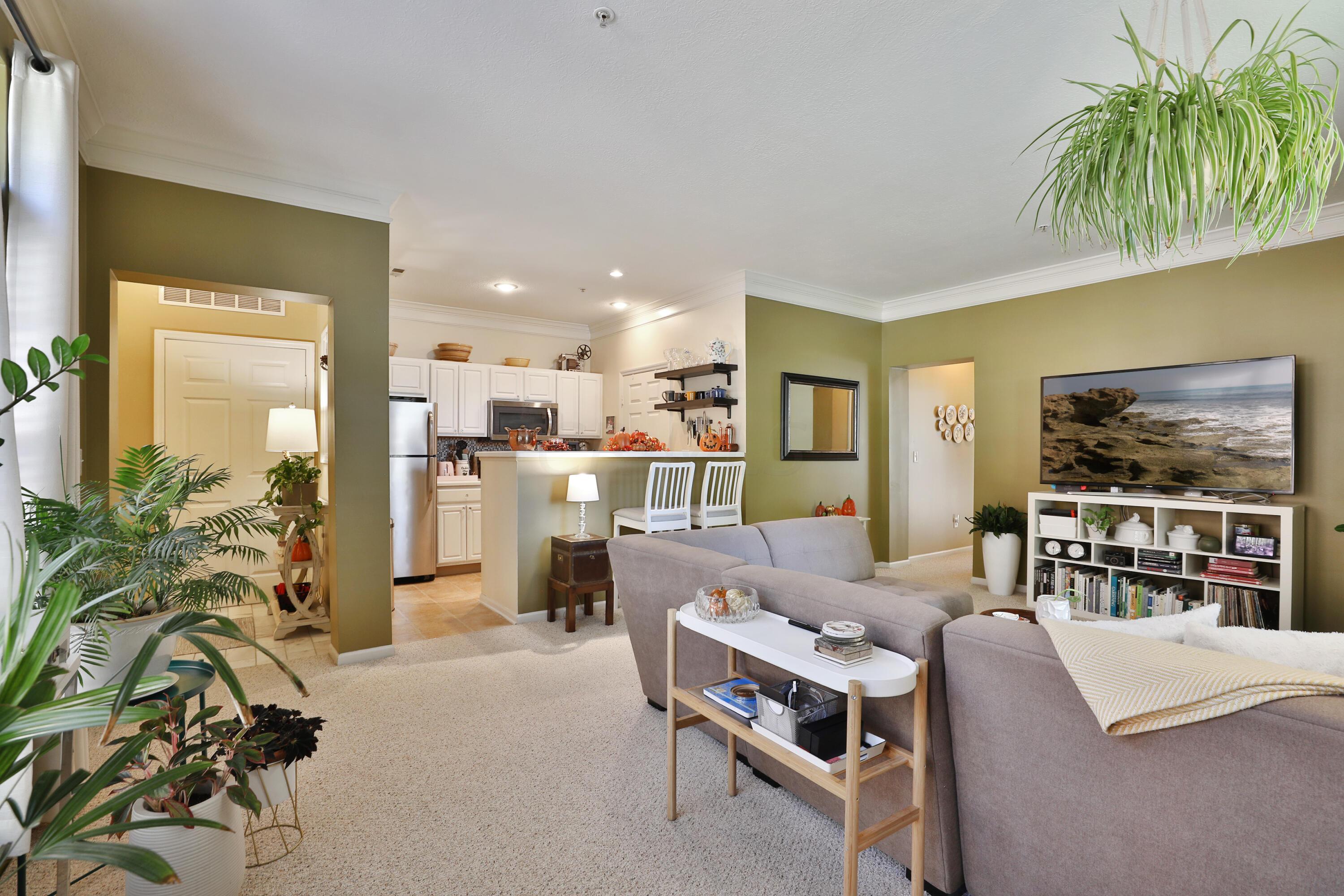 6002 Inishmore Lane Dublin, OH 43017 - Photo 12 of 32 Great Room