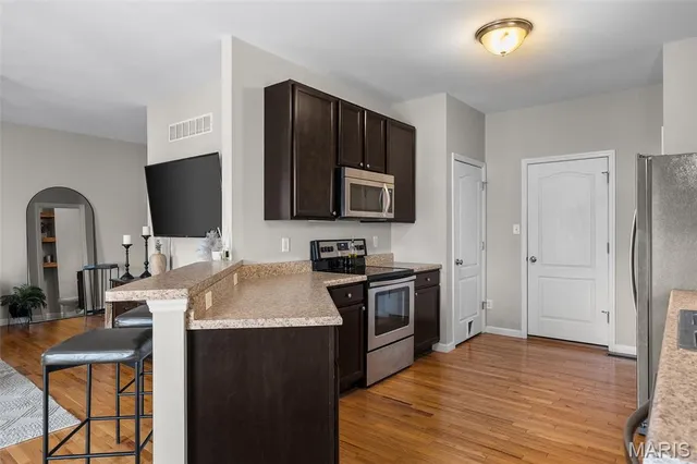 $329,900 | 3136 Bent Water Place, St. Charles, MO 63301