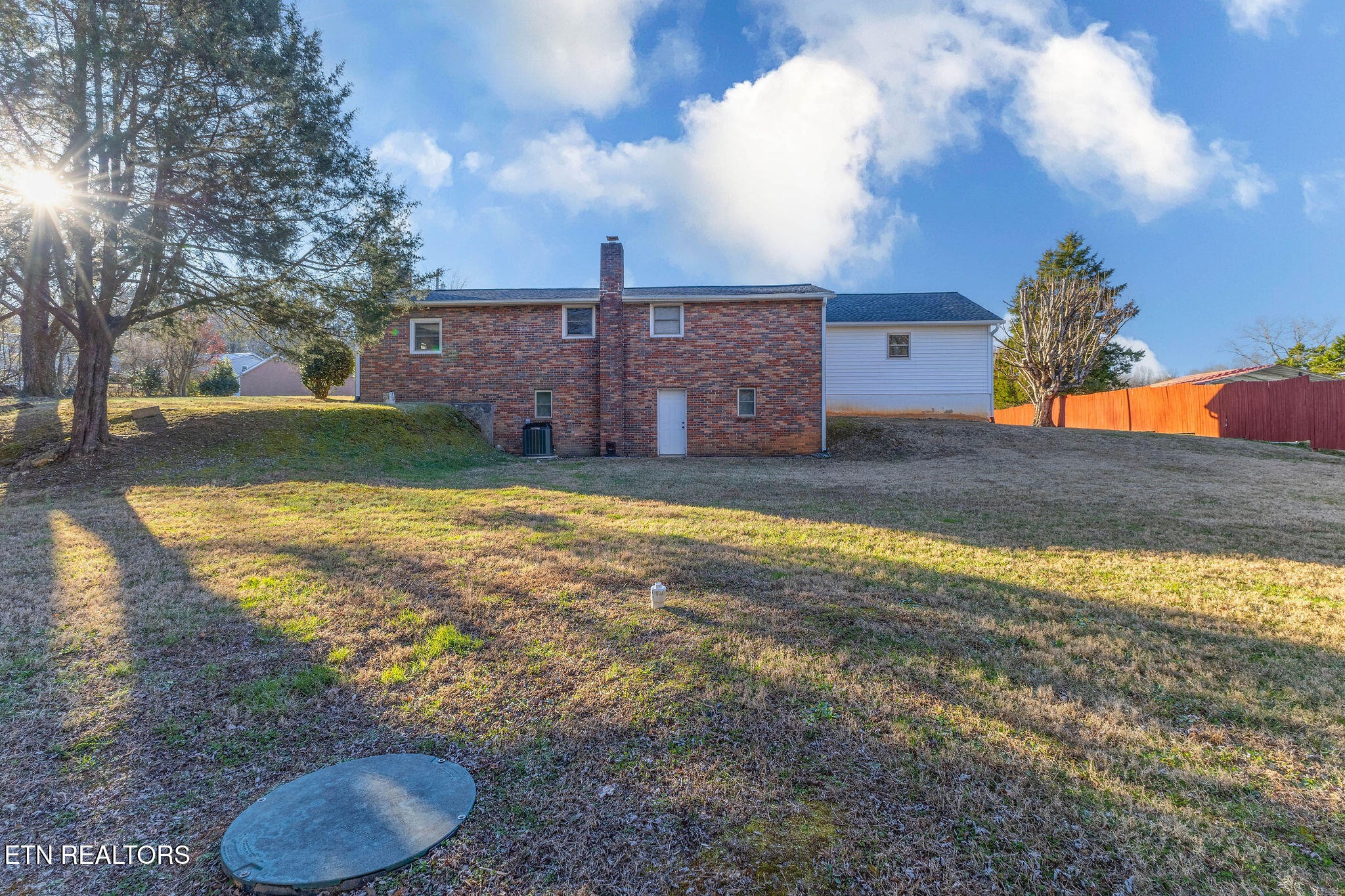 264 Mc Kinney Road Harriman, TN 37748 - Photo 2 of 38 Gallery Image 2