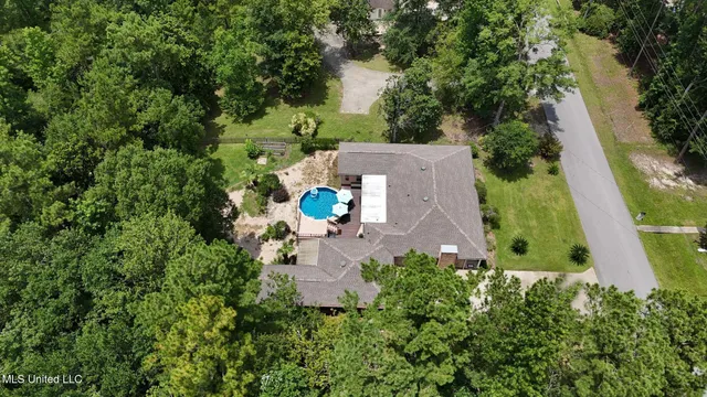 $329,900 | 8327 Kahala Drive, Diamondhead, MS 39525