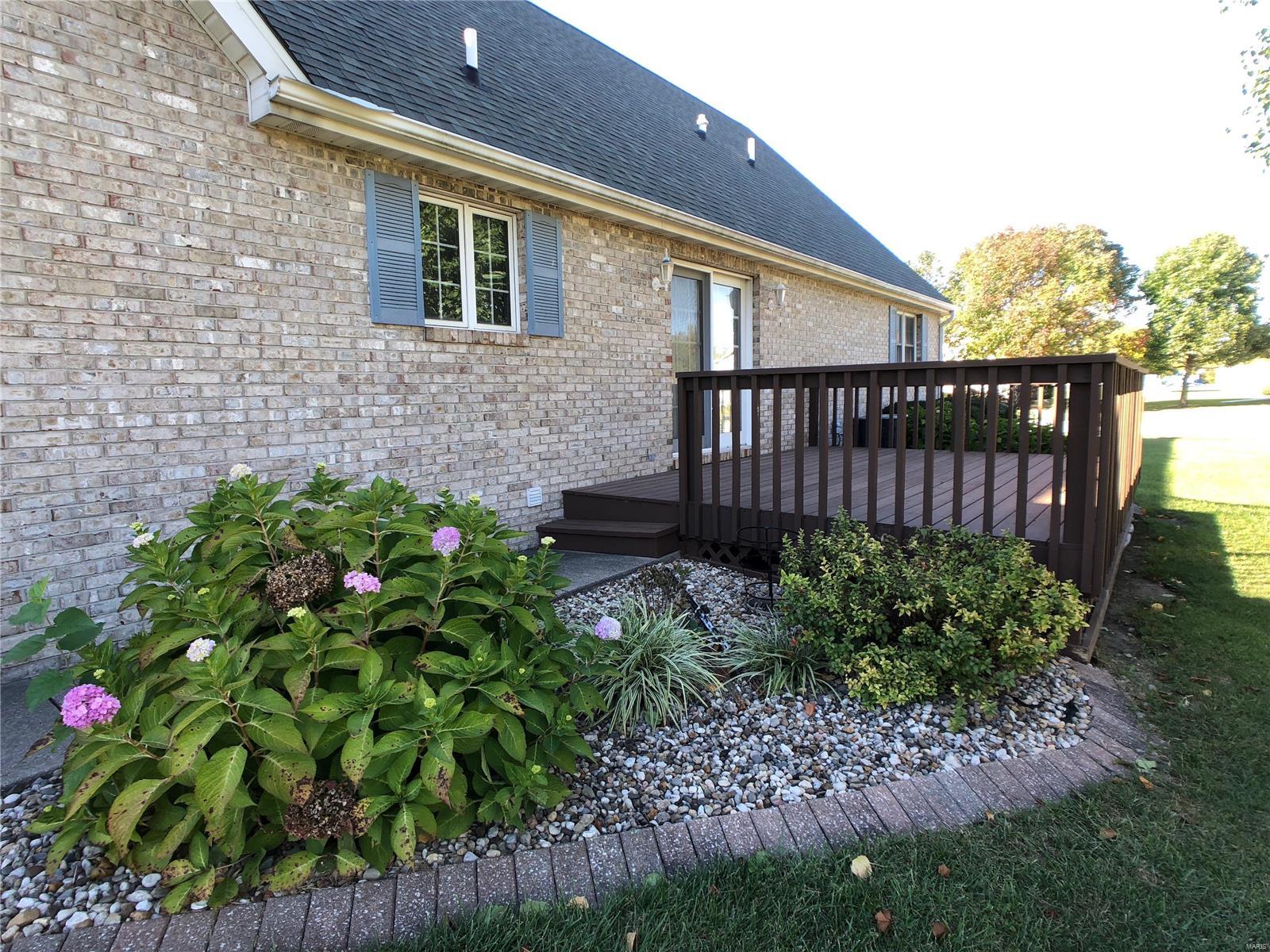 26 Ridge Drive Litchfield, IL 62056 - Photo 2 of 22 Gallery Image 2