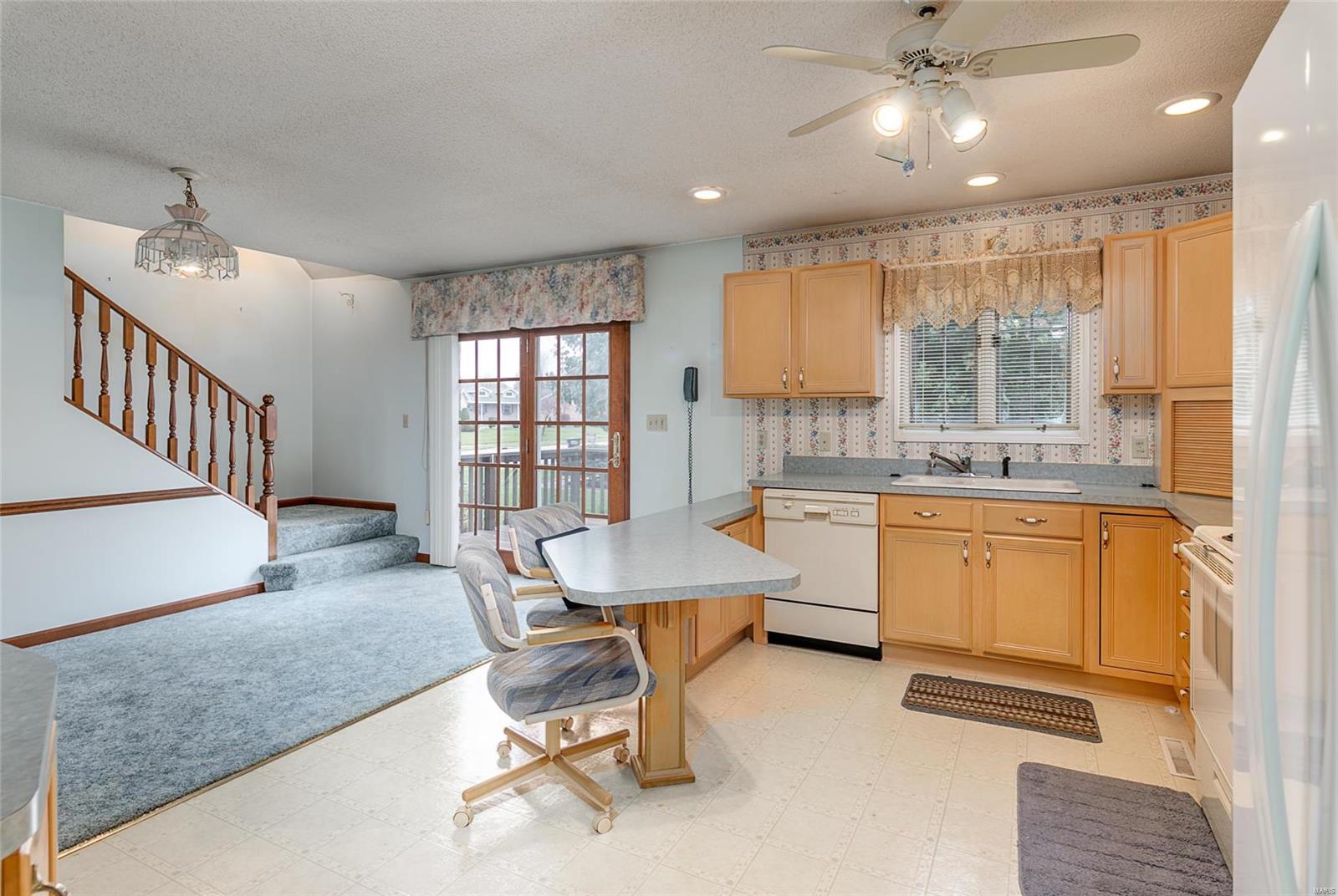 26 Ridge Drive Litchfield, IL 62056 - Photo 11 of 22 Gallery Image 11