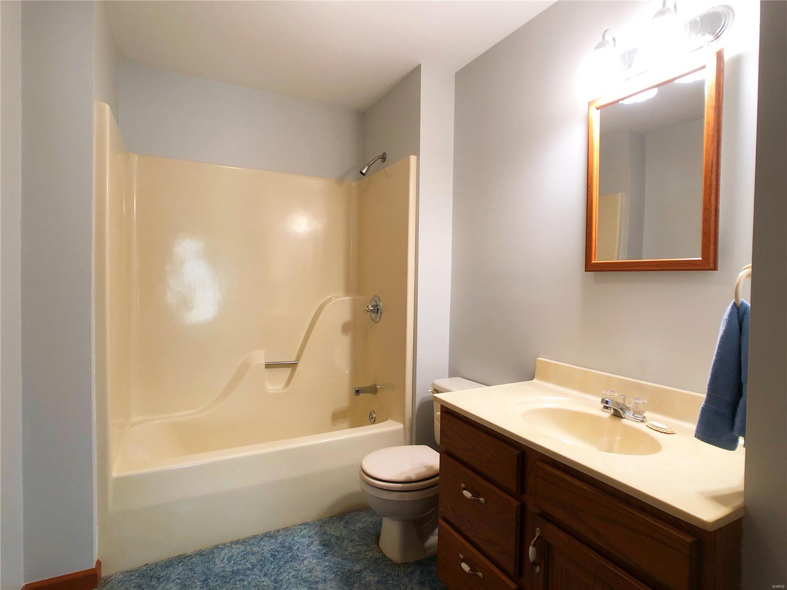 26 Ridge Drive Litchfield, IL 62056 - Photo 12 of 22 Gallery Image 12