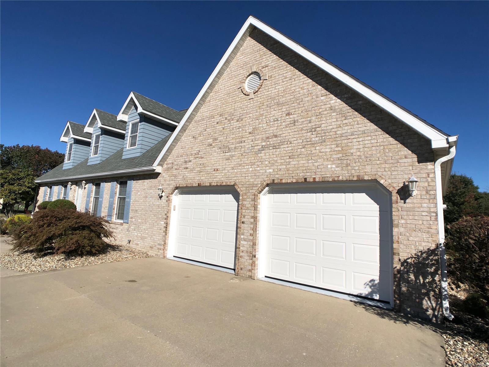 26 Ridge Drive Litchfield, IL 62056 - Photo 3 of 22 Gallery Image 3