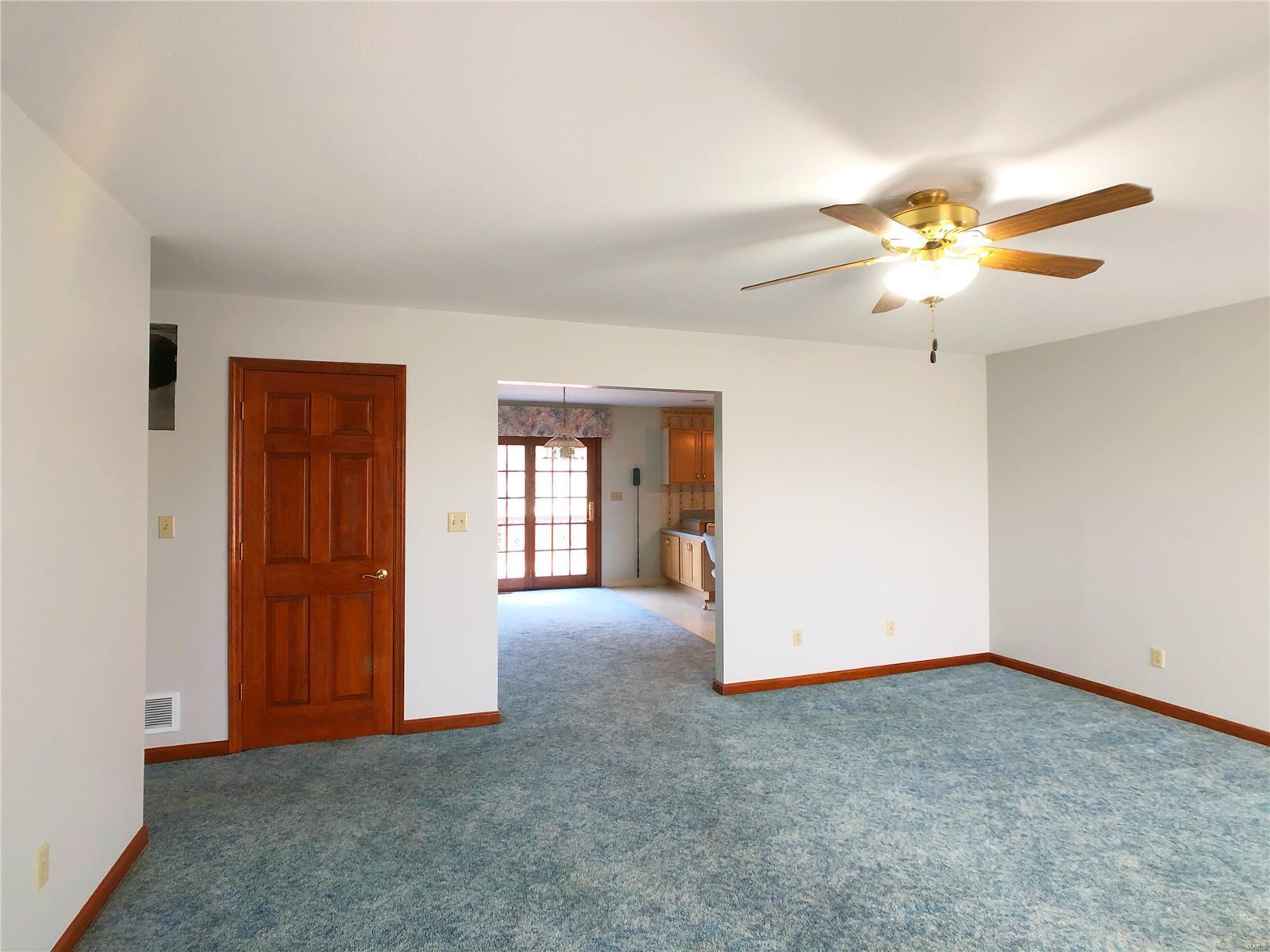 26 Ridge Drive Litchfield, IL 62056 - Photo 7 of 22 Gallery Image 7