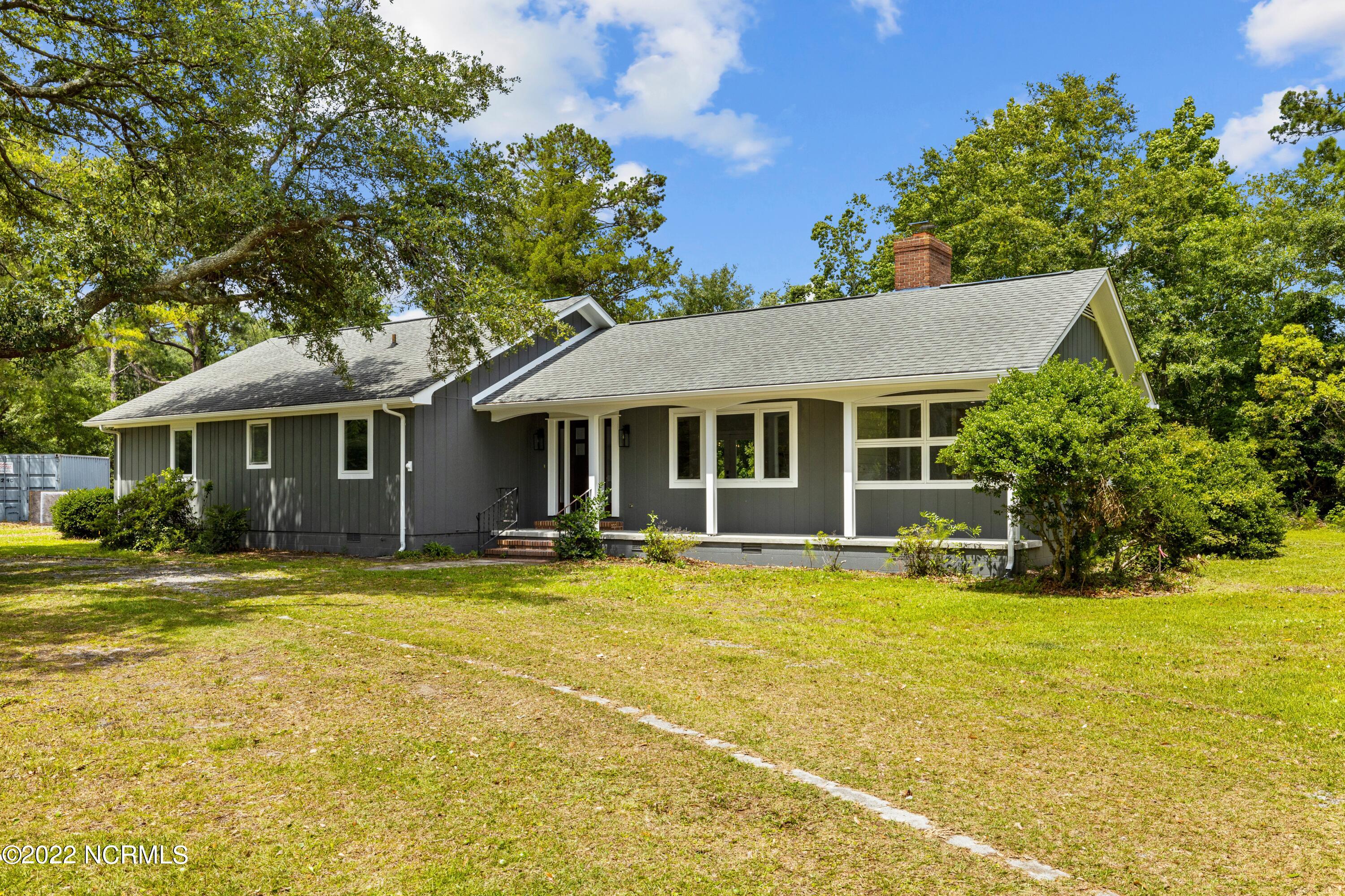 105 Ricky Lane Newport, NC 28570 - Photo 42 of 57 Exterior Front