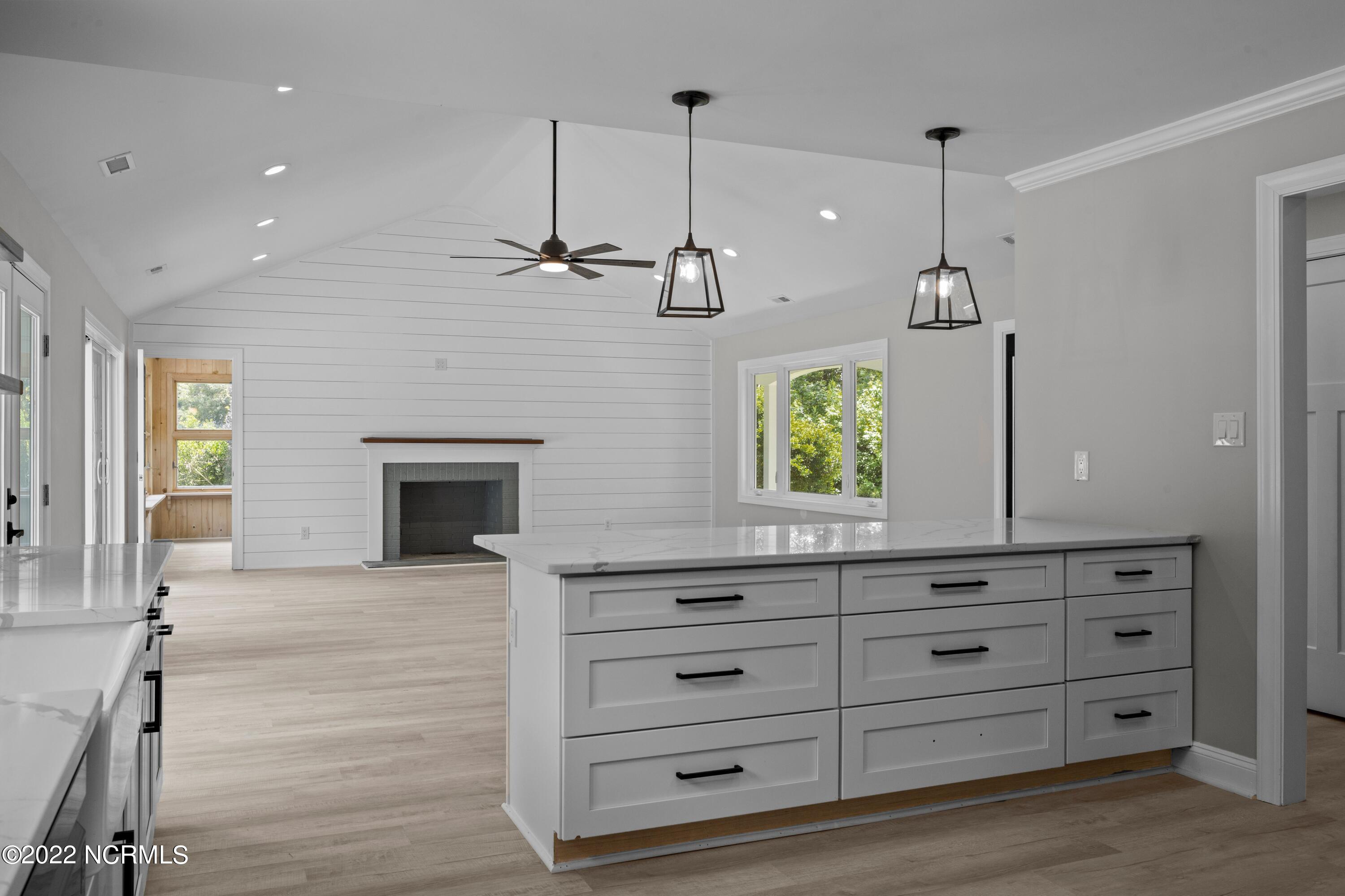 105 Ricky Lane Newport, NC 28570 - Photo 10 of 57 Kitchen and Great Room