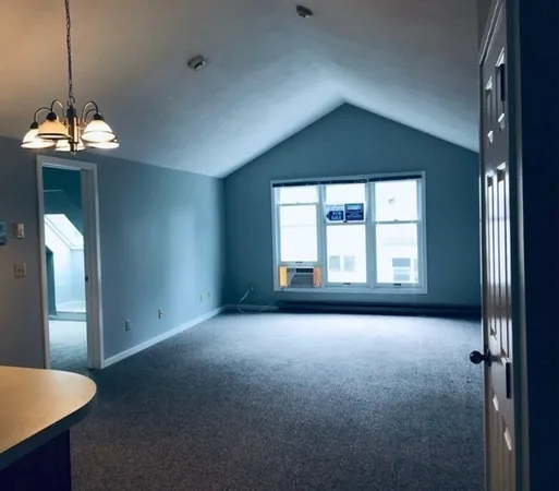 $1,900 | 34 Salem Place, Unit 34, Amherst, MA 01002