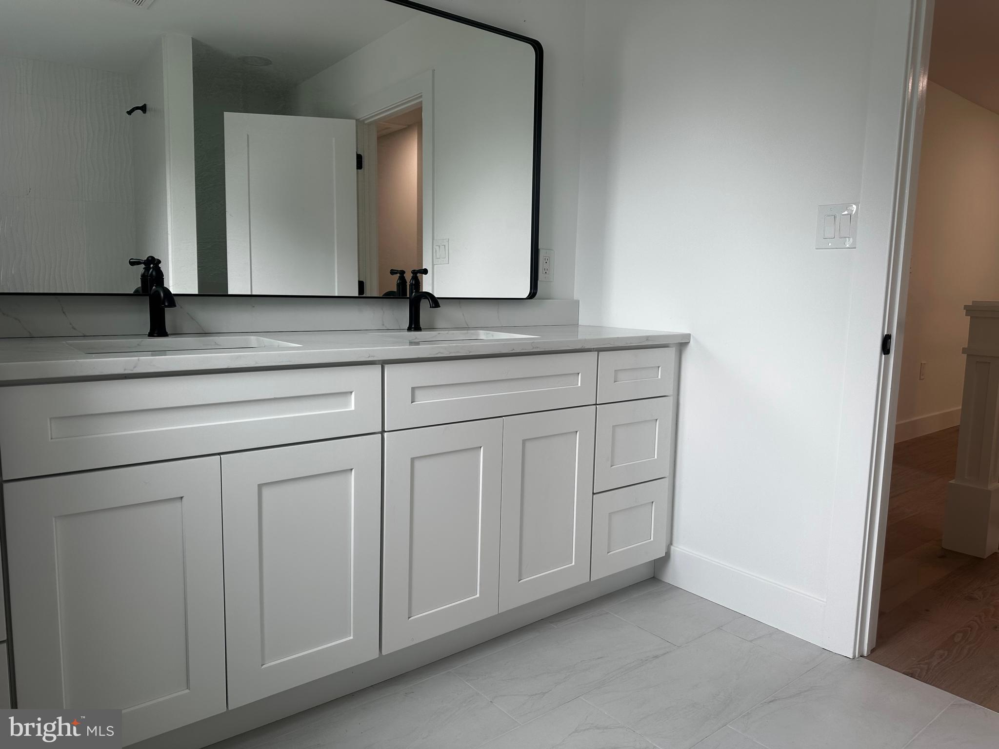 111 North Shady Retreat Road Doylestown, PA 18901 - Photo 41 of 56 Hall Bathroom w/dual sinks