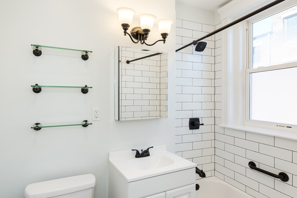 15 Short Street, Unit 4 Brookline, MA 02446 - Photo 11 of 18