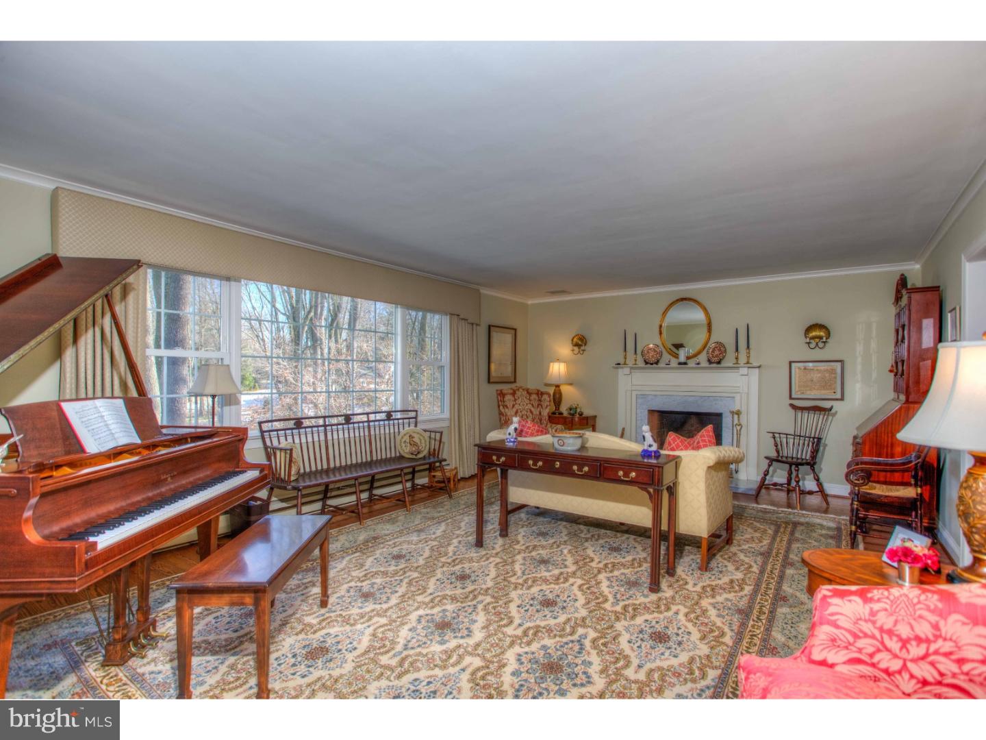 911 Newtown Road Devon, PA 19333 - Photo 6 of 24 Living Room