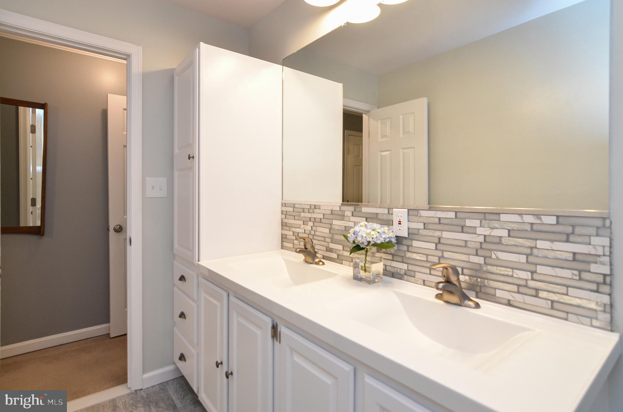 6129 Igo Road King George, VA 22485 - Photo 28 of 67 Master bath!