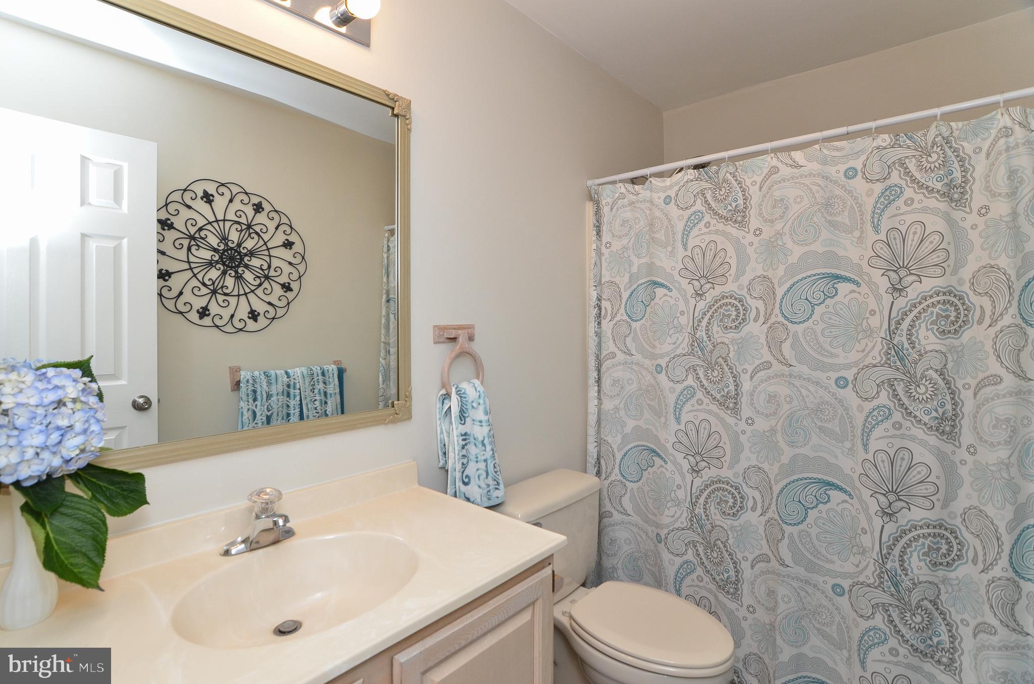 6129 Igo Road King George, VA 22485 - Photo 33 of 67 Full Hall Bath, new floors and toilet!