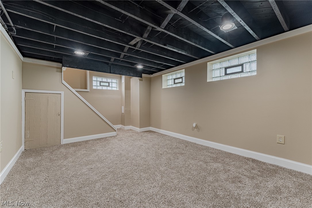 3893 Mayfield Road Cleveland, OH 44121 - Photo 29 of 35