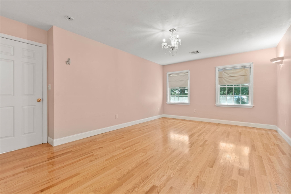 107 Rowe Street Newton, MA 02466 - Photo 25 of 30