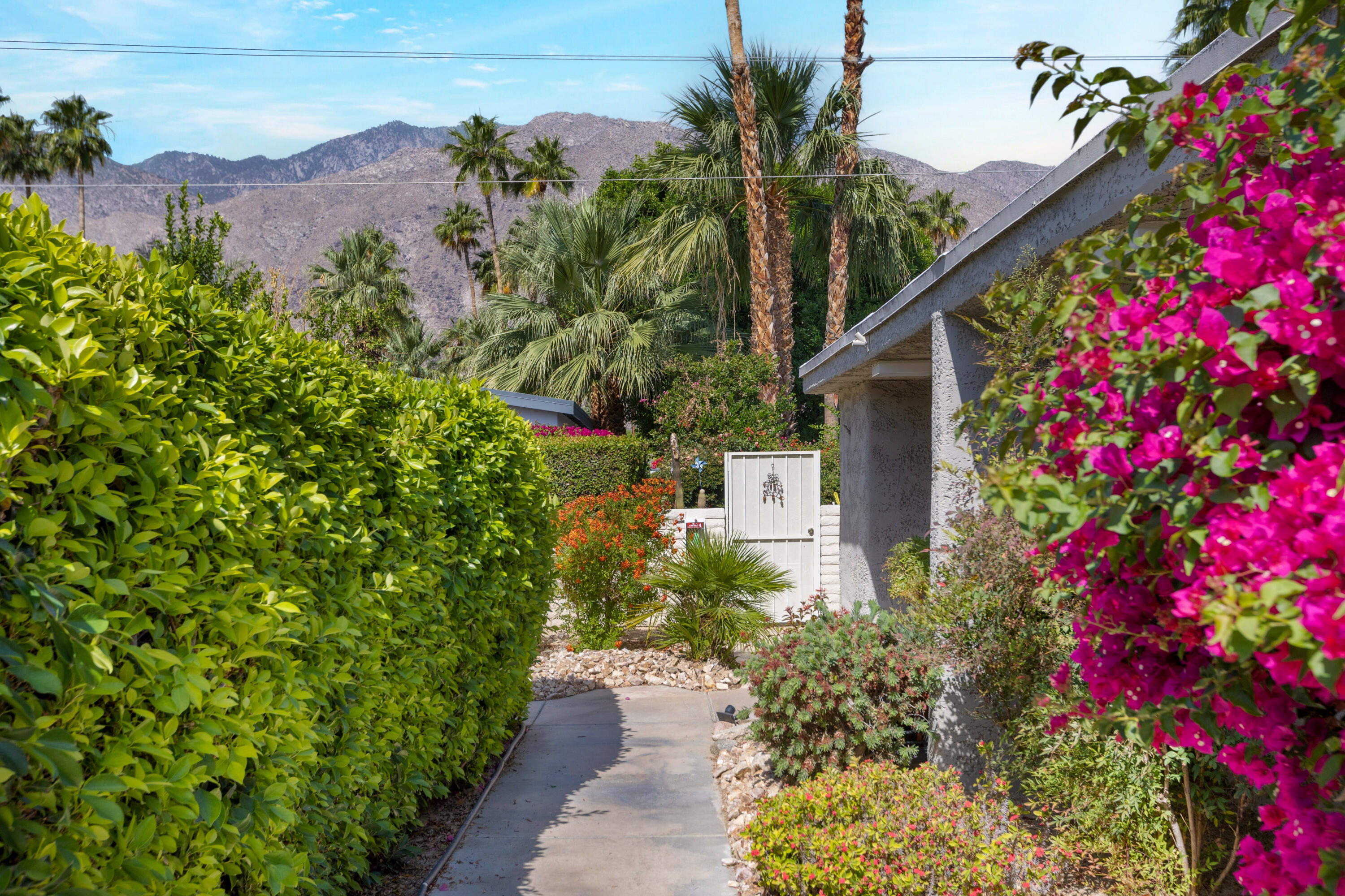 1111 Ramon Road, Unit 106 Palm Springs, CA 92264 - Photo 2 of 42 Path to Front Door