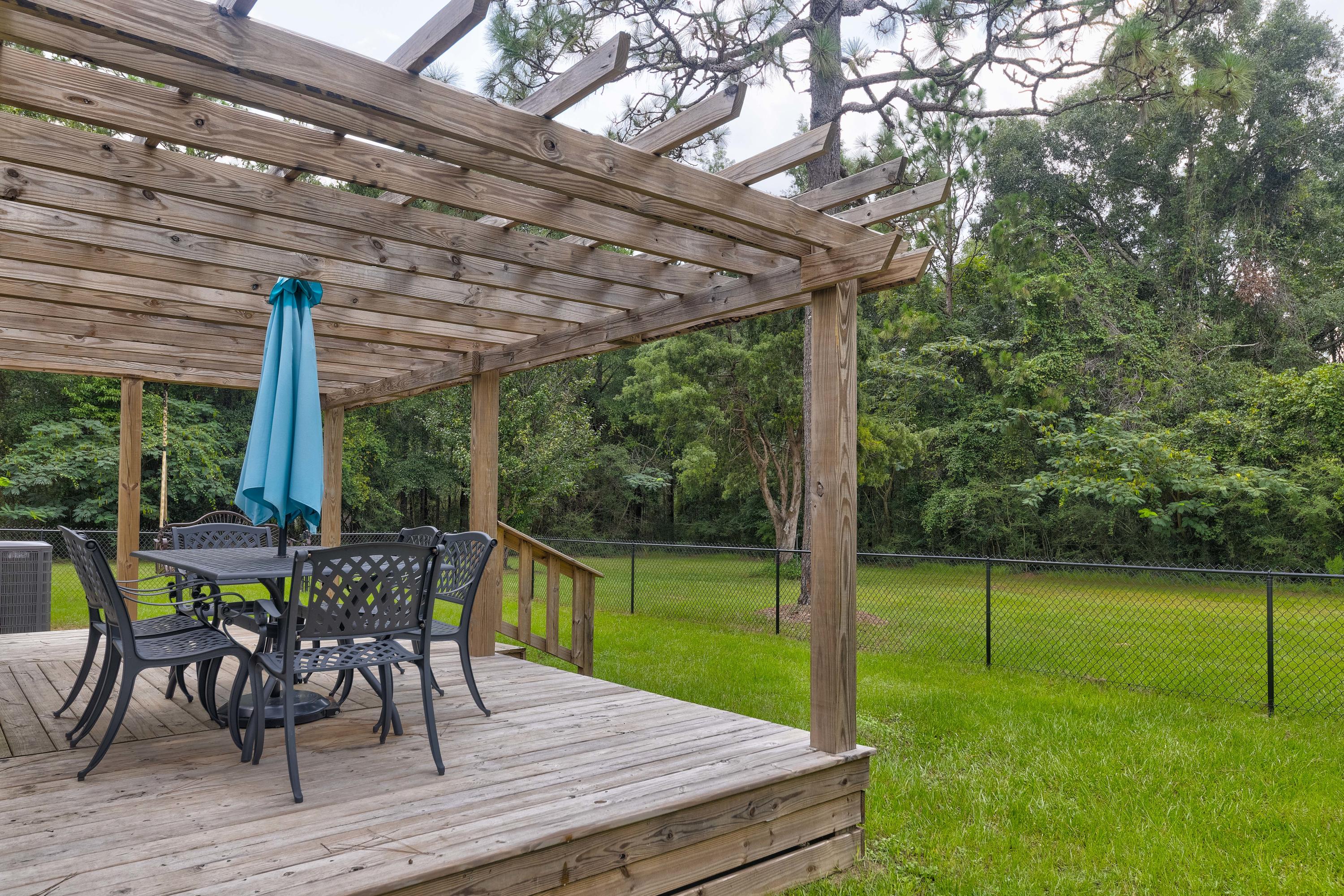 2523 Lake Silver Road Crestview, FL 32536 - Photo 6 of 23 Gallery Image 6