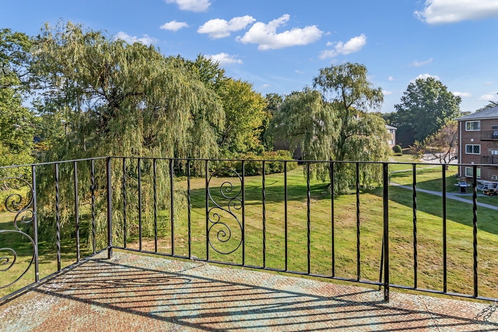35 Fernview Avenue, Unit 5 North Andover, MA 01845 - Photo 21 of 32 a view of a balcony