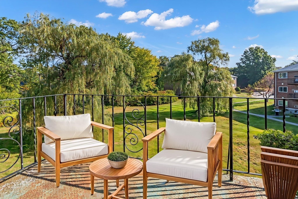 35 Fernview Avenue, Unit 5 North Andover, MA 01845 - Photo 22 of 32