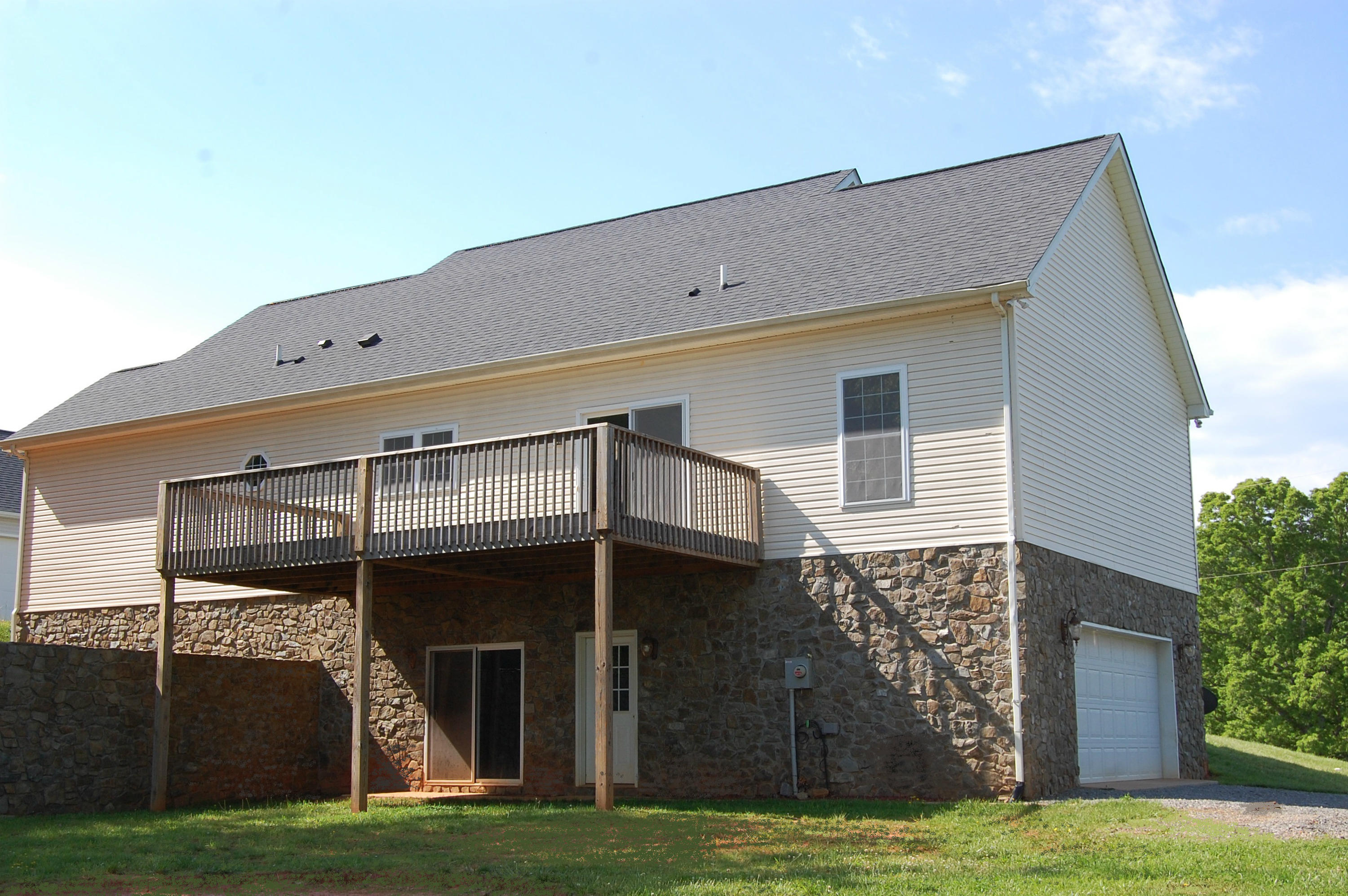 4694 Meadors Spur Road Moneta, VA 24121 - Photo 25 of 25 Back views of home