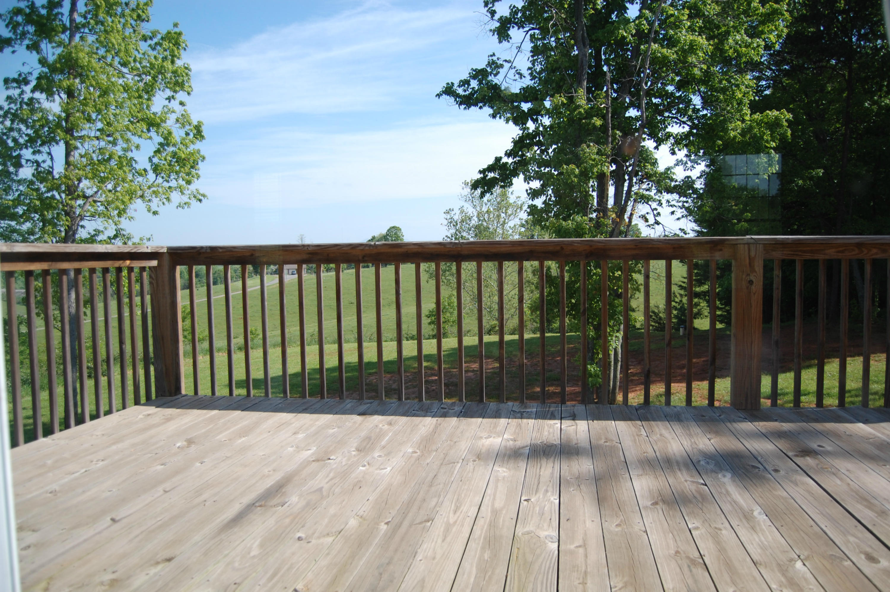 4694 Meadors Spur Road Moneta, VA 24121 - Photo 8 of 25 Deck views