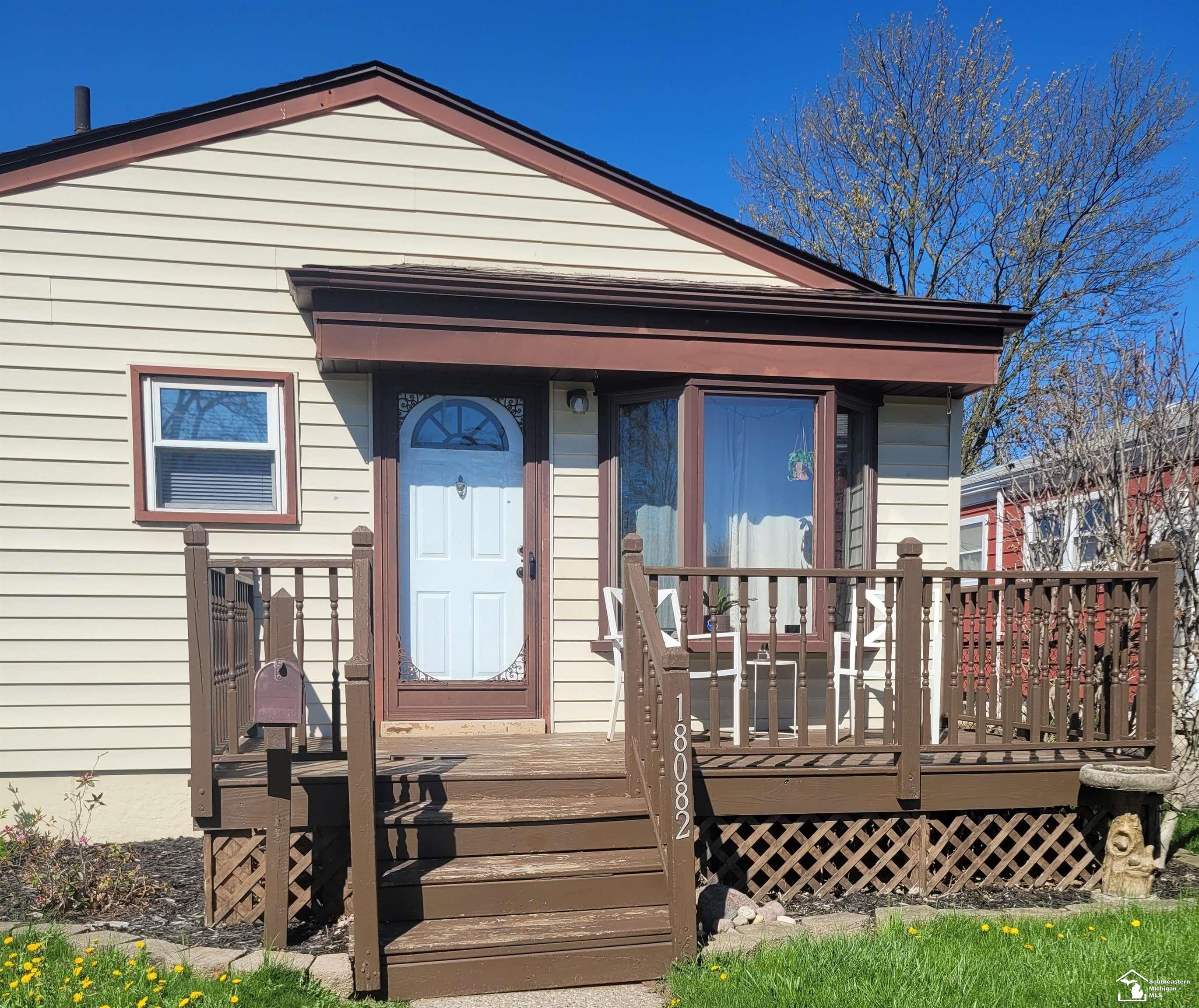 18082 Ray Street Riverview, MI 48193 - Photo 2 of 21