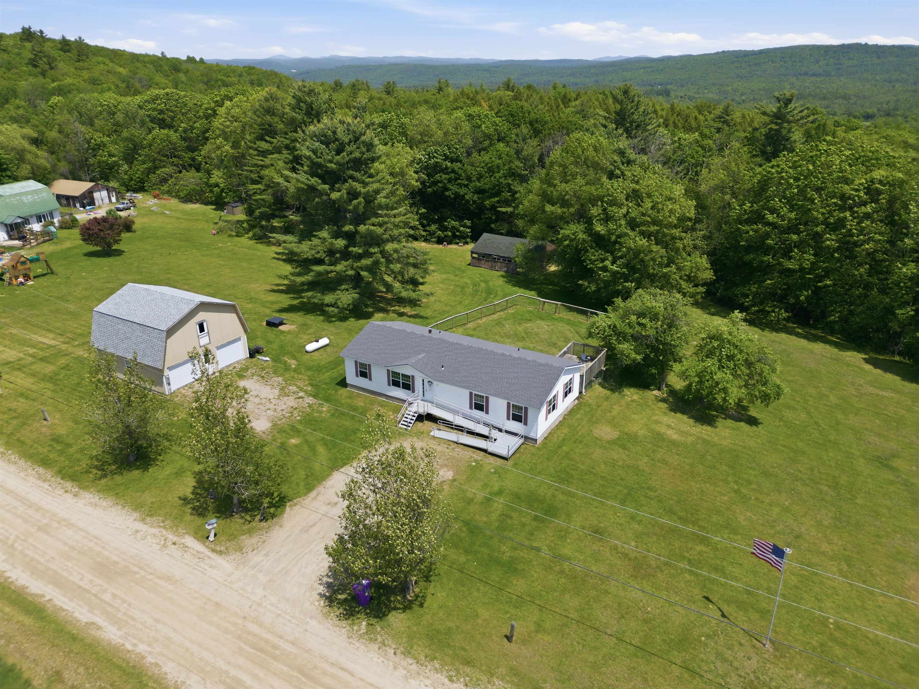156 Skyline Road Newport, NH 03773 - Photo 3 of 51