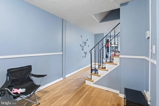 a view of entryway and hall