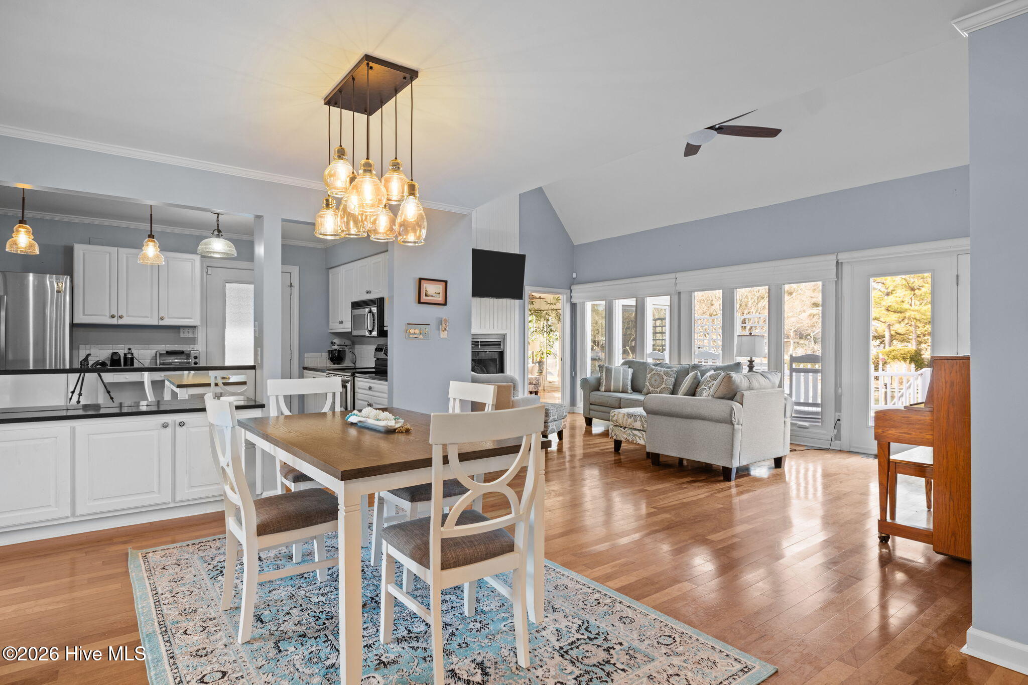 214 Sandfiddler East Emerald Isle, NC 28594 - Photo 18 of 57 37-web-or-mls-1S3A1695