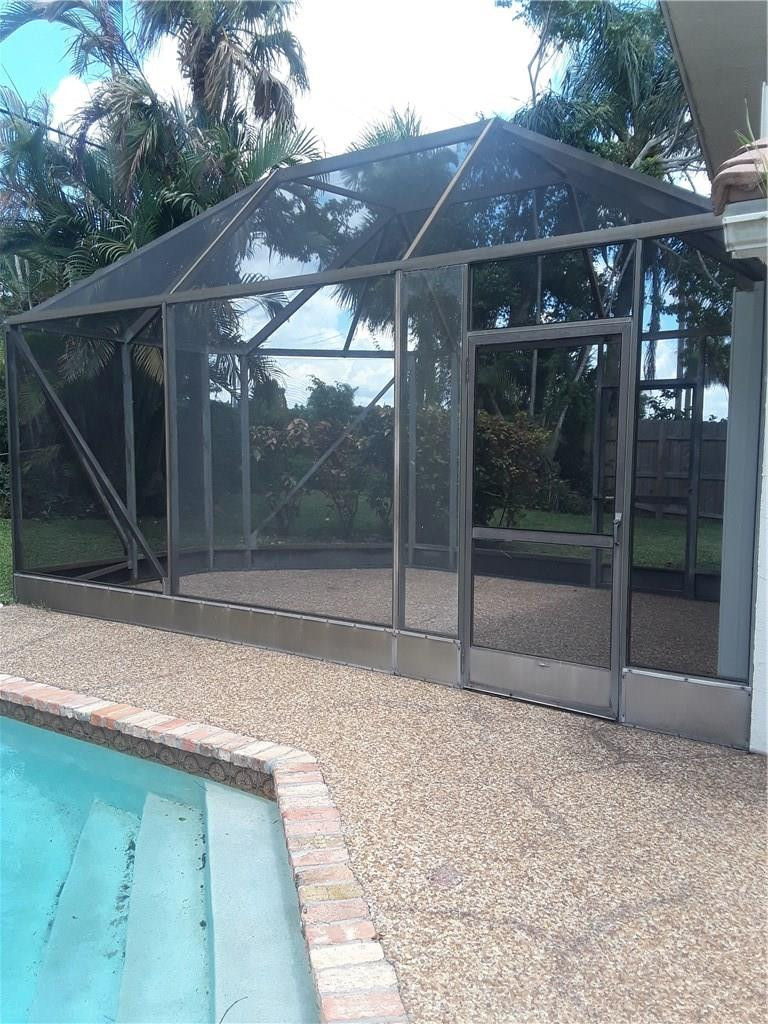 21177 Escondido Way Boca Raton, FL 33433 - Photo 3 of 16 screened in porch