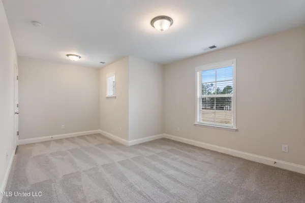 $473,300 | 5404 Hazelwood Drive, Lake Cormorant, MS 38641