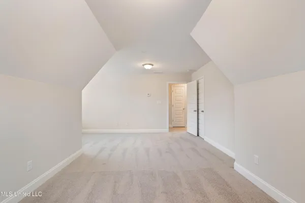 $473,300 | 5404 Hazelwood Drive, Lake Cormorant, MS 38641