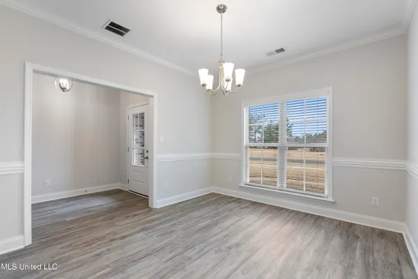 $473,300 | 5404 Hazelwood Drive, Lake Cormorant, MS 38641