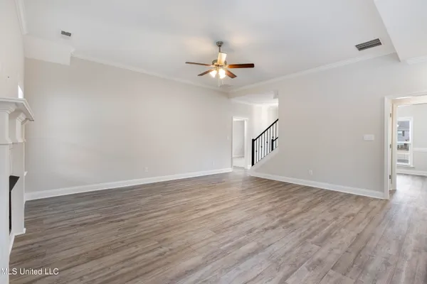 $473,300 | 5404 Hazelwood Drive, Lake Cormorant, MS 38641