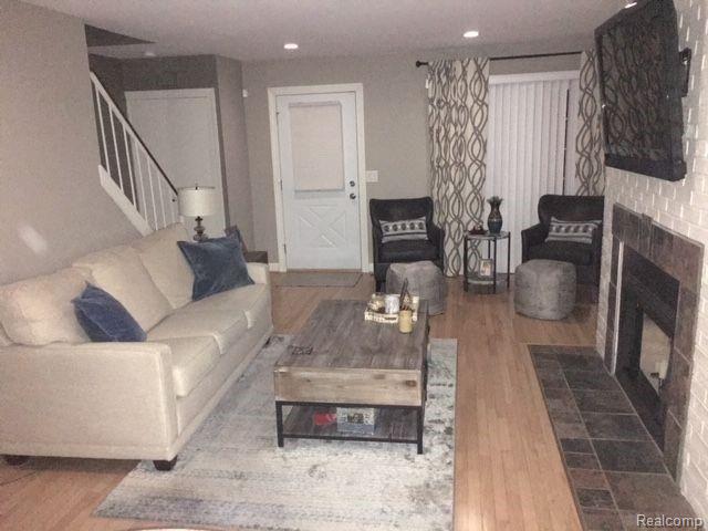 1426 Crescent Lane Rochester Hills, MI 48306 - Photo 9 of 23