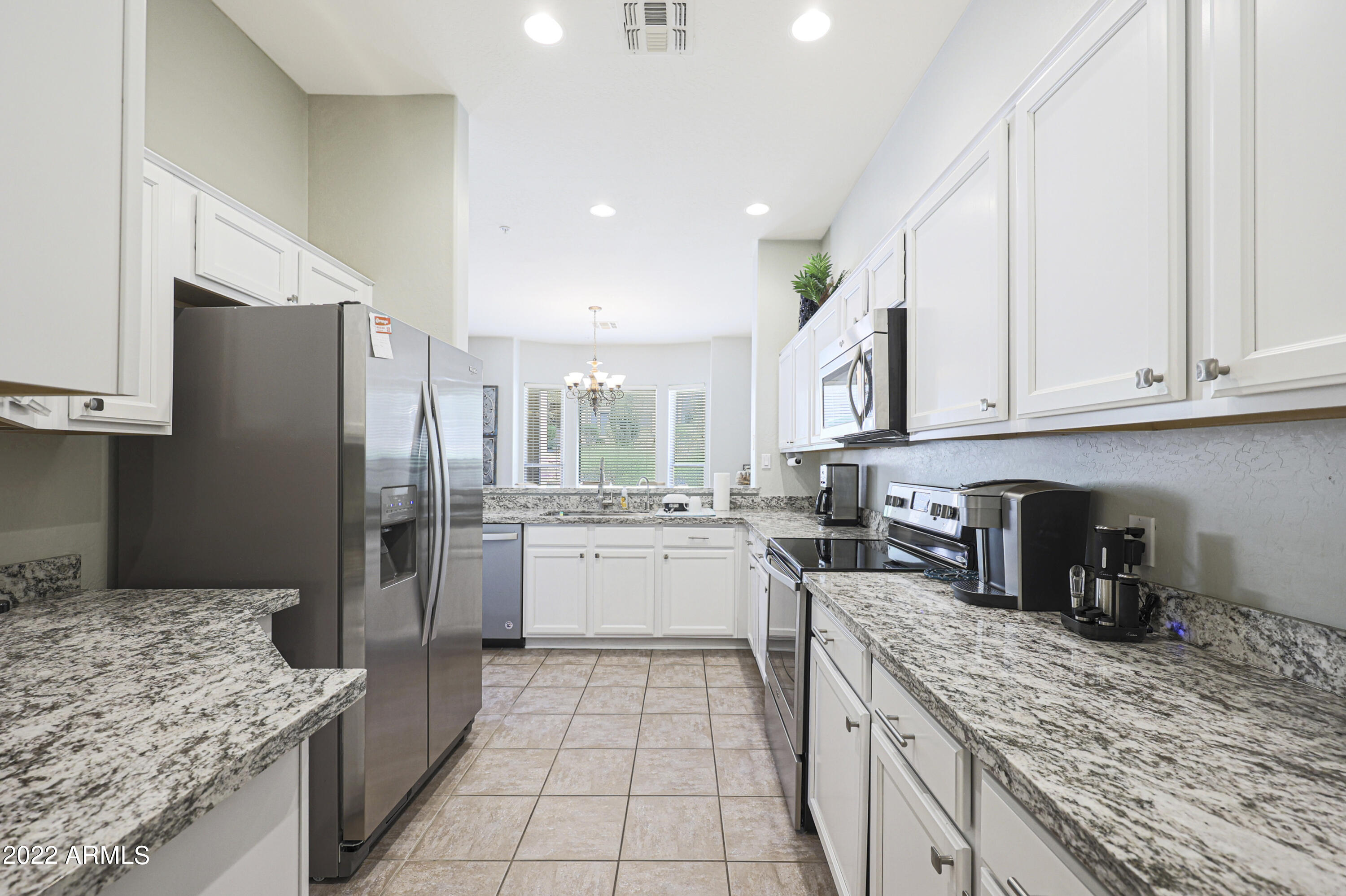 16420 North Thompson Peak Parkway, Unit 1079 Scottsdale, AZ 85260 - Photo 8 of 20 kitchen