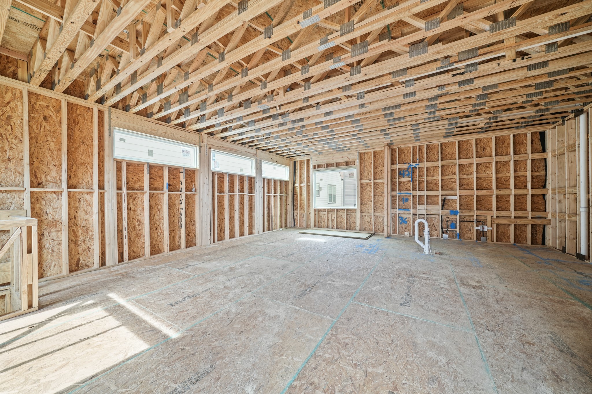 321 North Nagle Street Houston, TX 77003 - Photo 16 of 22 a view of an empty room with a balcony